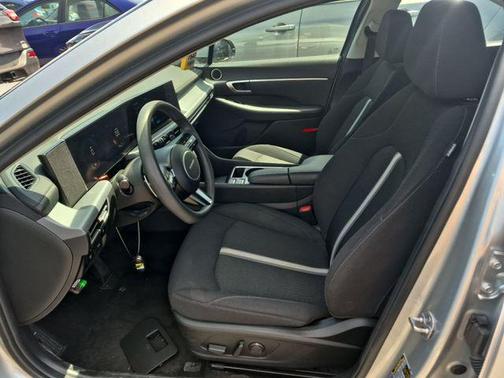 Aero Silver 2024 Hyundai SONATA SEL
