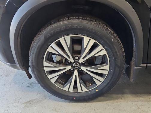 Super Black 2023 Nissan Rogue SV