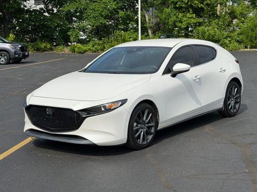 Snowflake White Pearl Mica 2019 Mazda Mazda3 FWD