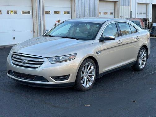 2017 Ford Taurus Limited