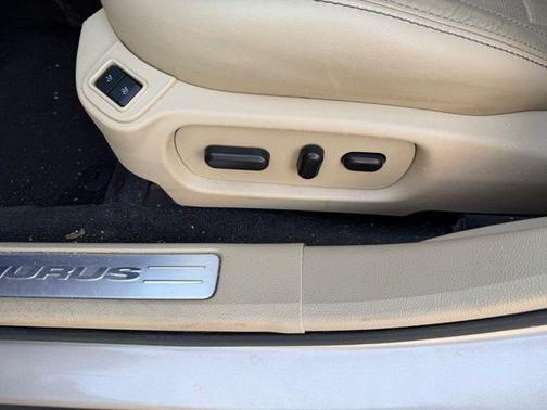 2017 Ford Taurus Limited