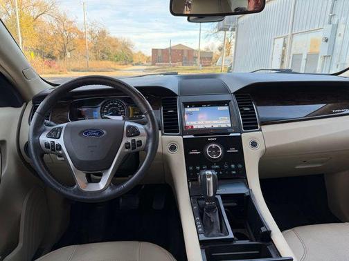 2017 Ford Taurus Limited