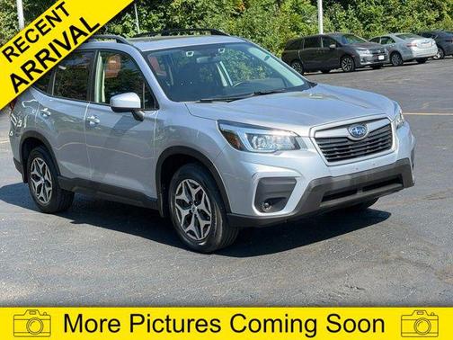 Ice Silver Metallic 2019 Subaru Forester Premium
