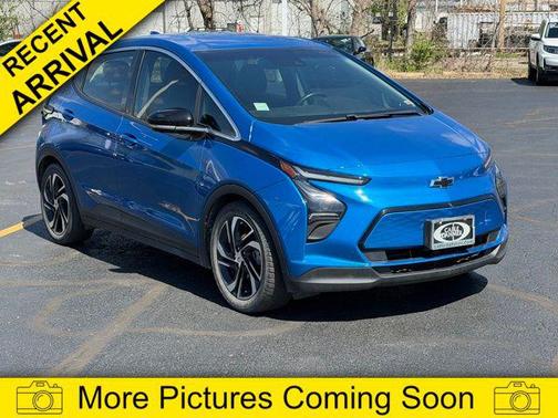 Bright Blue Metallic 2022 Chevrolet Bolt EV FWD 2LT