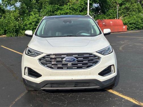 Star White Metallic Tri-Coat 2022 Ford Edge Titanium