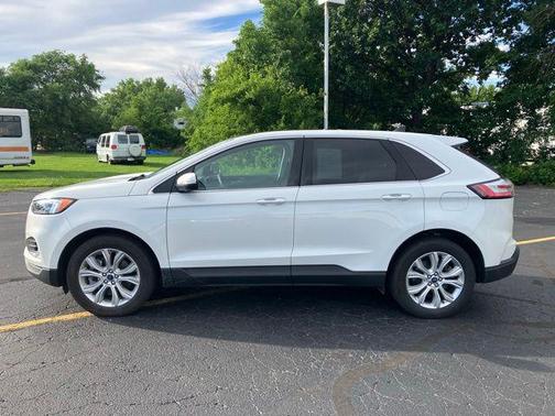 Star White Metallic Tri-Coat 2022 Ford Edge Titanium