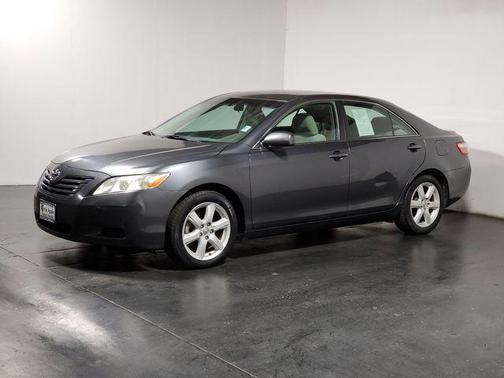 Magnetic Gray 2007 Toyota Camry LE