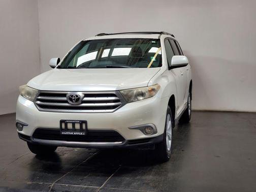 2013 Toyota Highlander SE