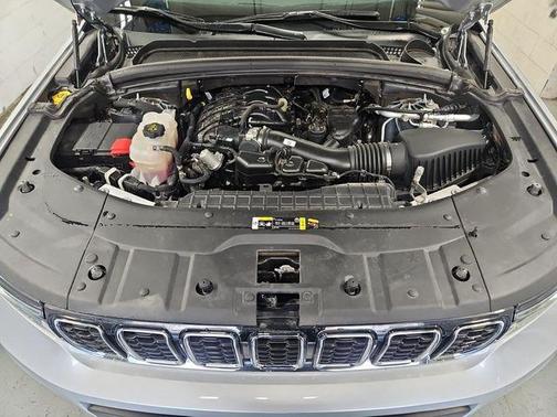 Silver Zynith 2024 Jeep Grand Cherokee L Limited