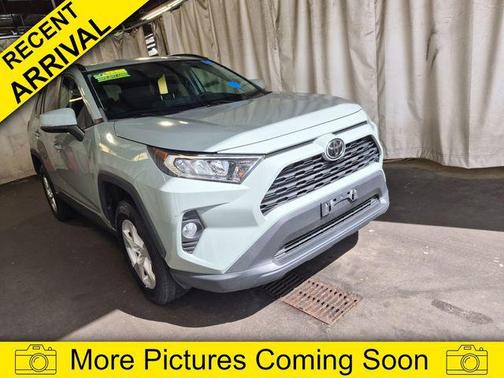 Lunar Rock 2021 Toyota RAV4 XLE
