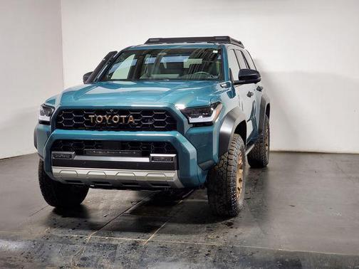 2025 Toyota 4Runner Hybrid Trailhunter