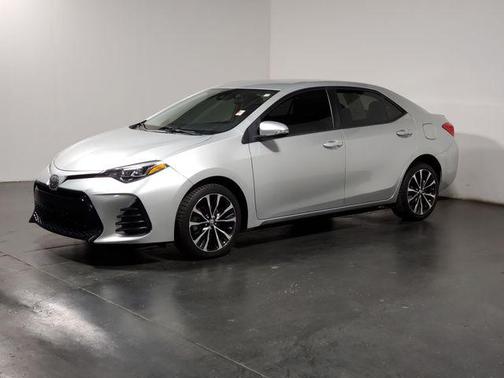 Classic Silver Metallic 2019 Toyota Corolla SE