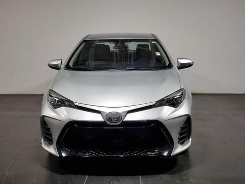 Classic Silver Metallic 2019 Toyota Corolla SE