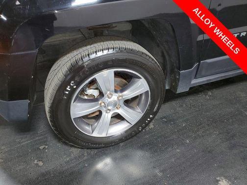 Black Clearcoat 2016 Jeep Patriot High Altitude