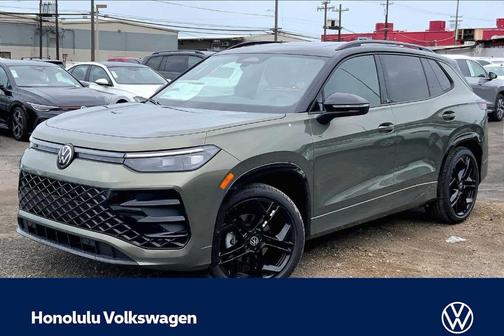 Avocado Green W/Black Roof 2026 Volkswagen Tiguan 2.0T SE R-Line Black