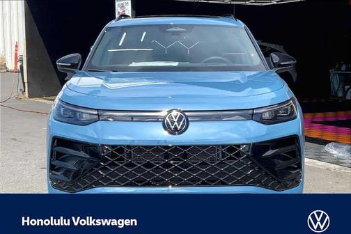 Monterey Blue Pearl 2026 Volkswagen Tiguan 2.0T SE R-Line Black