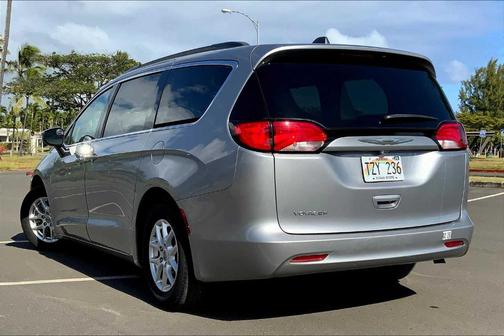 2021 Chrysler Voyager LXI