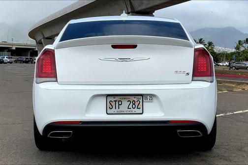 2017 Chrysler 300 S