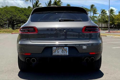 2015 Porsche Macan S