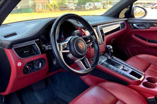 2015 Porsche Macan S