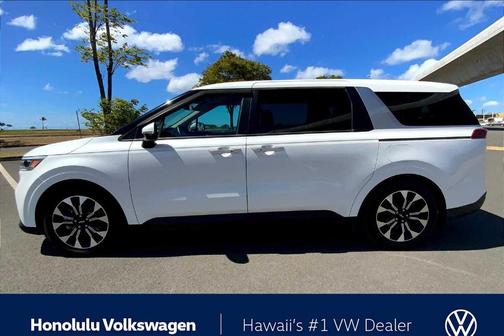 2022 Kia Carnival EX