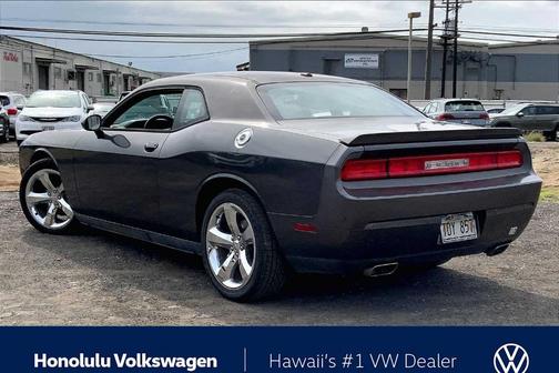 2013 Dodge Challenger SXT