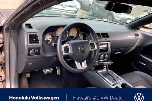 2013 Dodge Challenger SXT