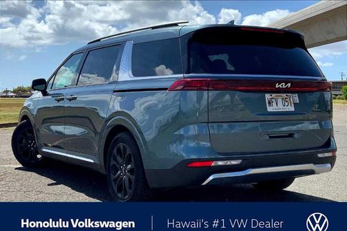 2022 Kia Carnival SX