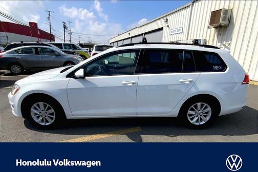 2016 Volkswagen Golf SportWagen TSI S 4-Door