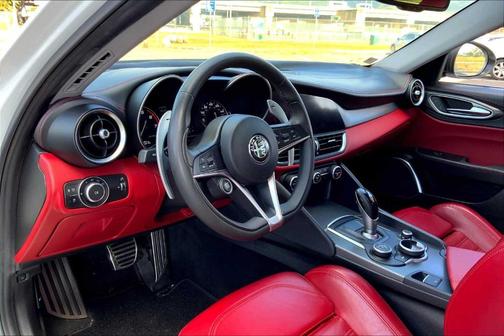 2019 Alfa Romeo Giulia Ti