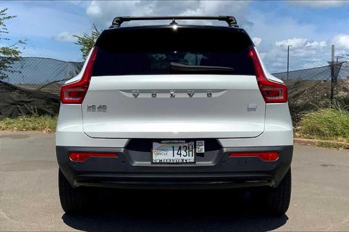 2022 Volvo XC40 Recharge Pure Electric P8 Twin Plus