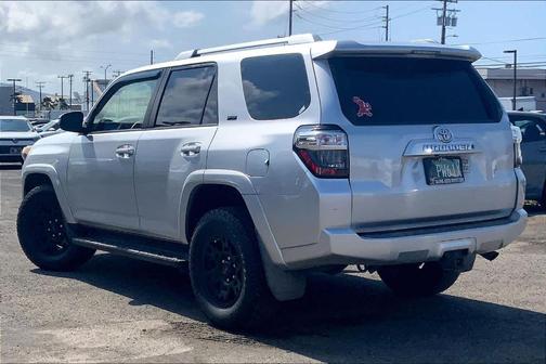 Classic Silver Metallic 2017 Toyota 4Runner SR5