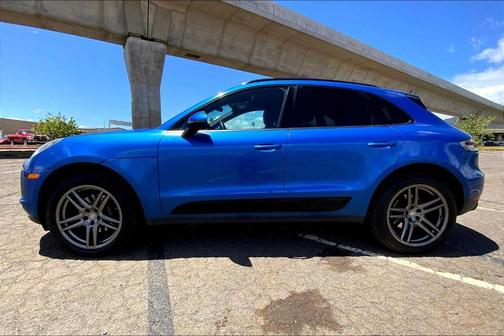 2020 Porsche Macan Base