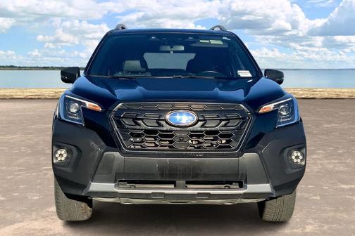 Crystal Black Silica 2022 Subaru Forester Wilderness