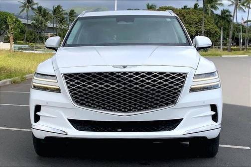 White 2023 Genesis GV80