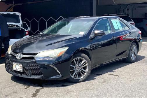Attitude Black 2015 Toyota Camry SE