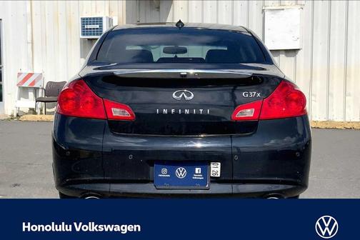 2010 INFINITI G37x Base