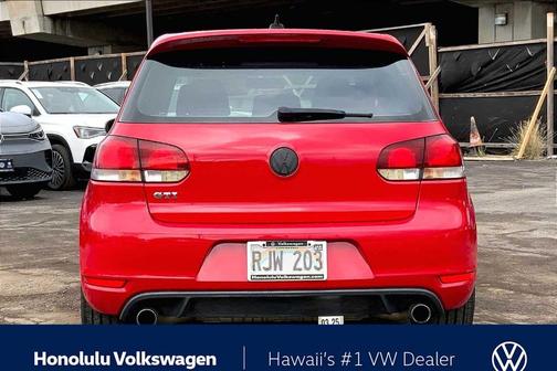 2011 Volkswagen GTI 2-Door (M6)
