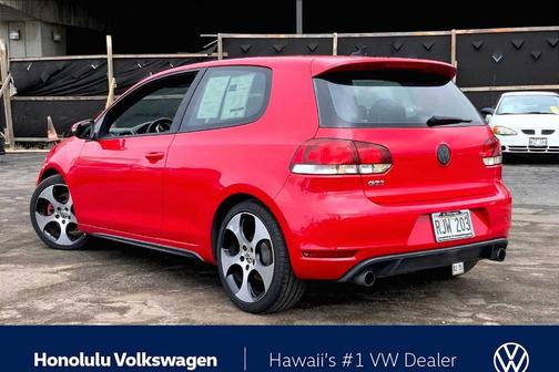 2011 Volkswagen GTI 2-Door (M6)