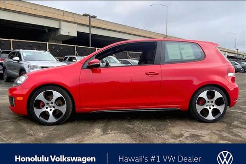 2011 Volkswagen GTI 2-Door (M6)