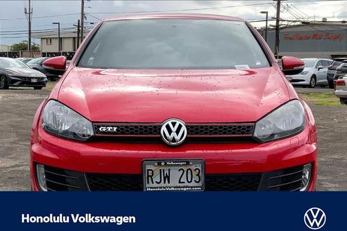 2011 Volkswagen GTI 2-Door (M6)