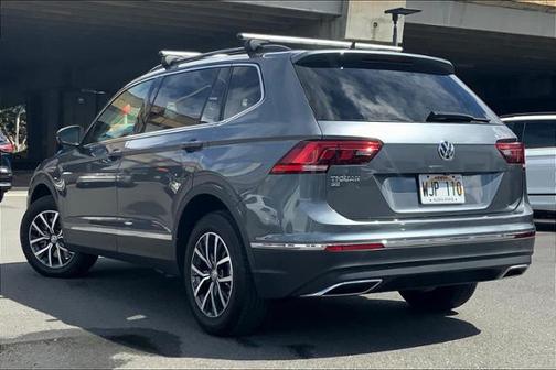 Photo 4 of 33 of 2020 Volkswagen Tiguan 2.0T SE