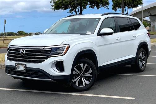 Pure White 2024 Volkswagen Atlas 2.0T SE