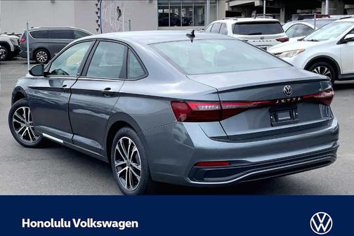 Platinum Gray Metallic 2026 Volkswagen Jetta 1.5T Sport