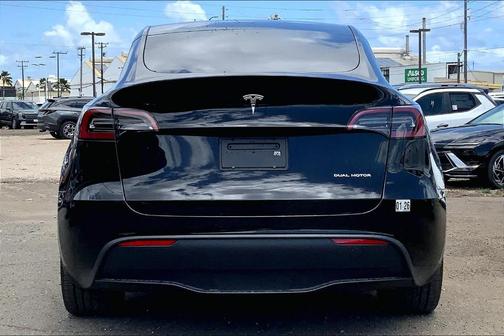 Black 2024 Tesla Model Y Long Range