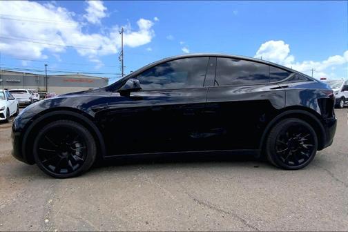 Black 2024 Tesla Model Y Long Range