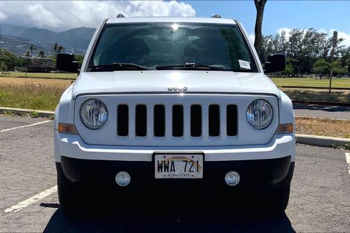 Bright White Clearcoat 2017 Jeep Patriot Sport