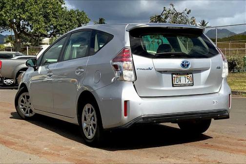 2017 Toyota Prius v