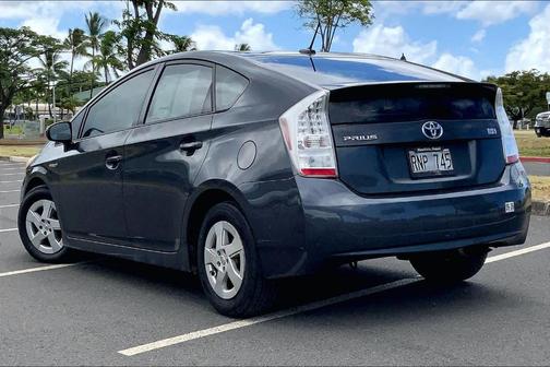 Winter Gray Metallic 2011 Toyota Prius II