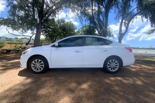 Cloud White 2018 Nissan Sentra SV